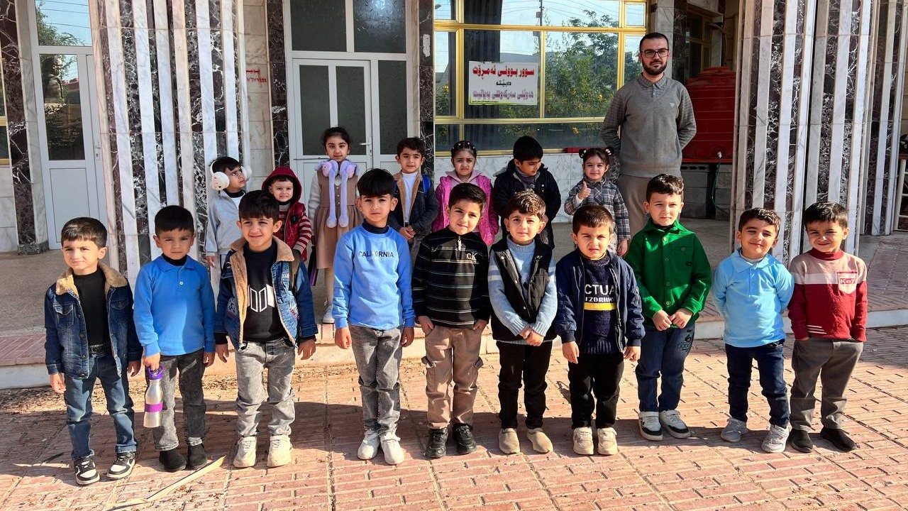 سەردانی كتێبخانەی گشتی